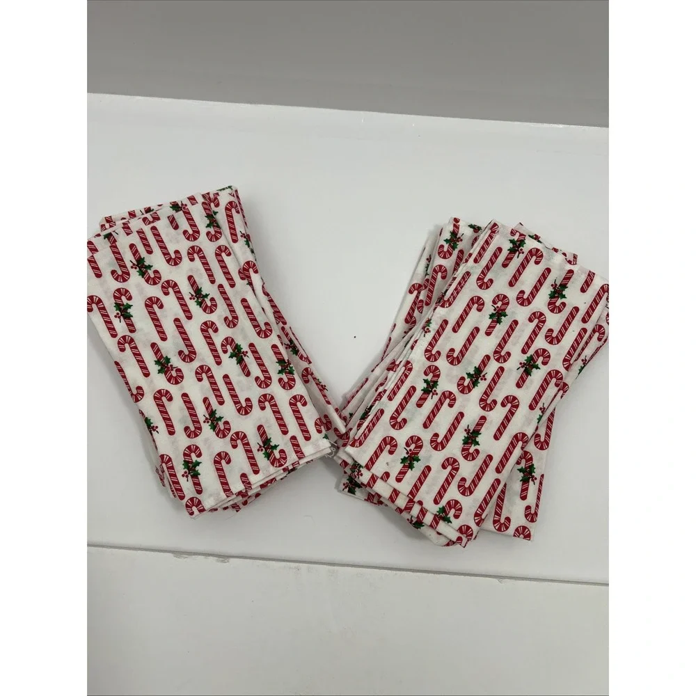 Christmas‎ Placemat And Napkin Set/24 Candy Cane Quilted Stains Vtg SKU 1229